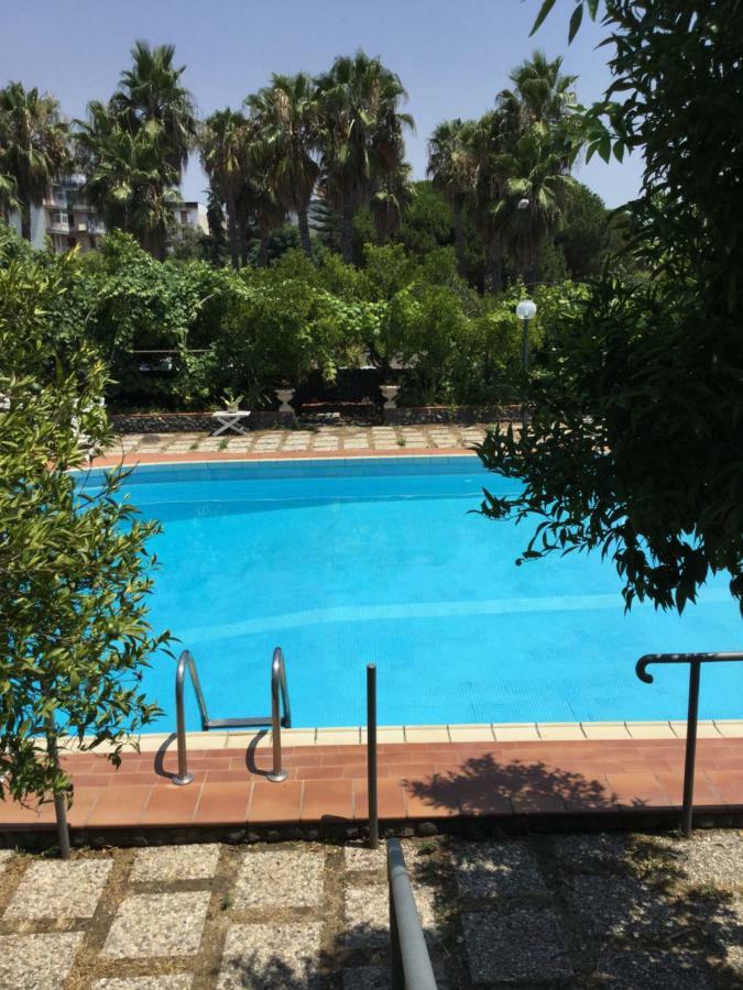 Villa Con Piscina Mascalucia Bagian luar foto