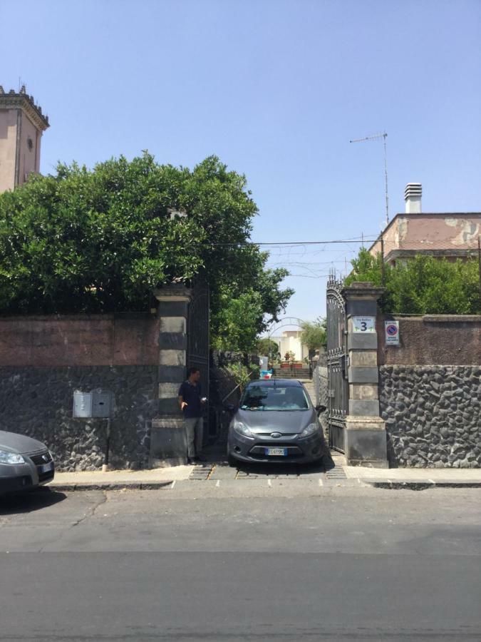 Villa Con Piscina Mascalucia Bagian luar foto
